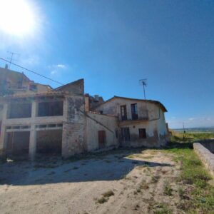 CASA EN VENDA A LAVERN