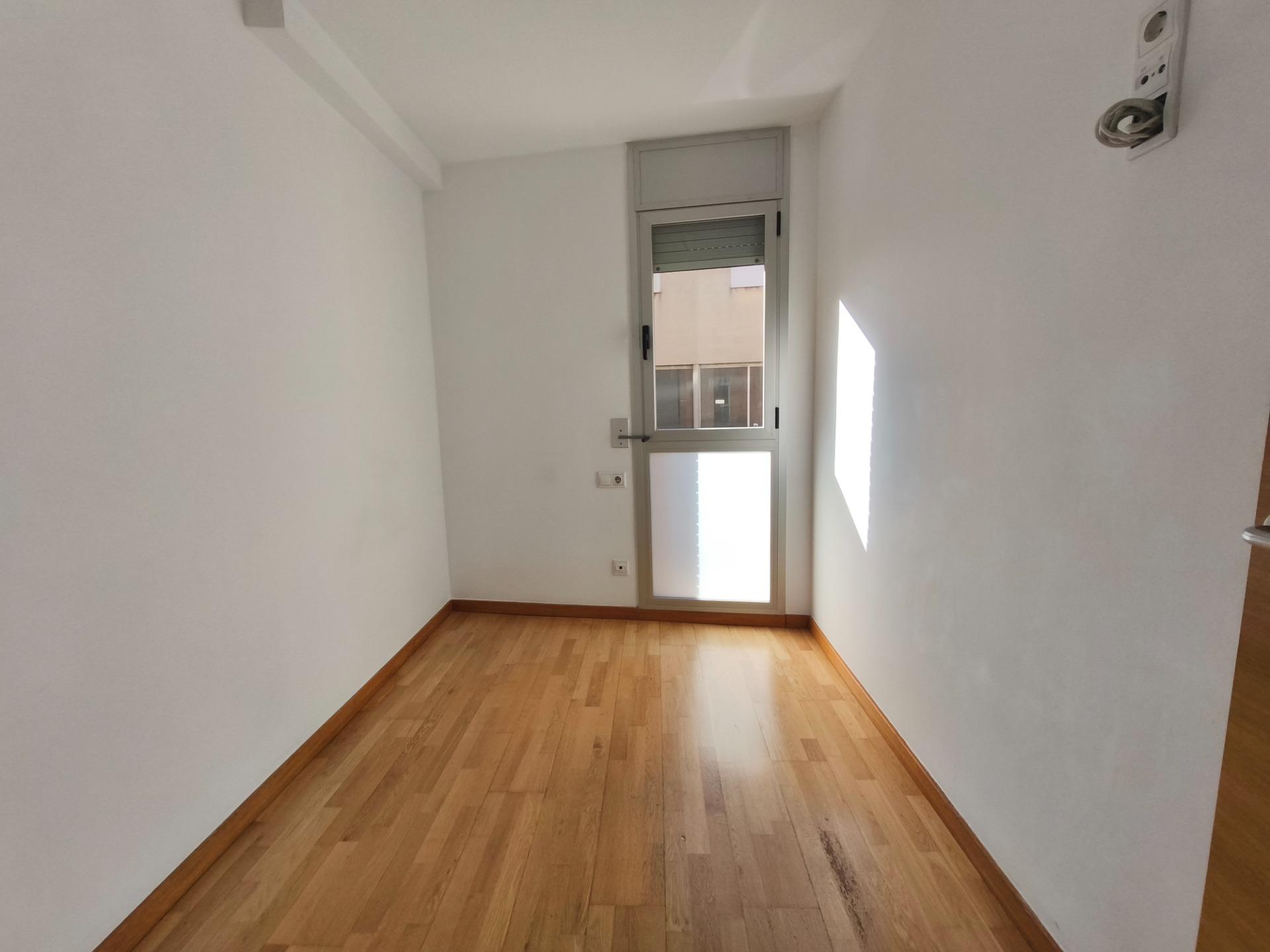 PIS EN LLOGUER- SANT JULIÀ ( VILAFRANCA DEL PENEDÈS)