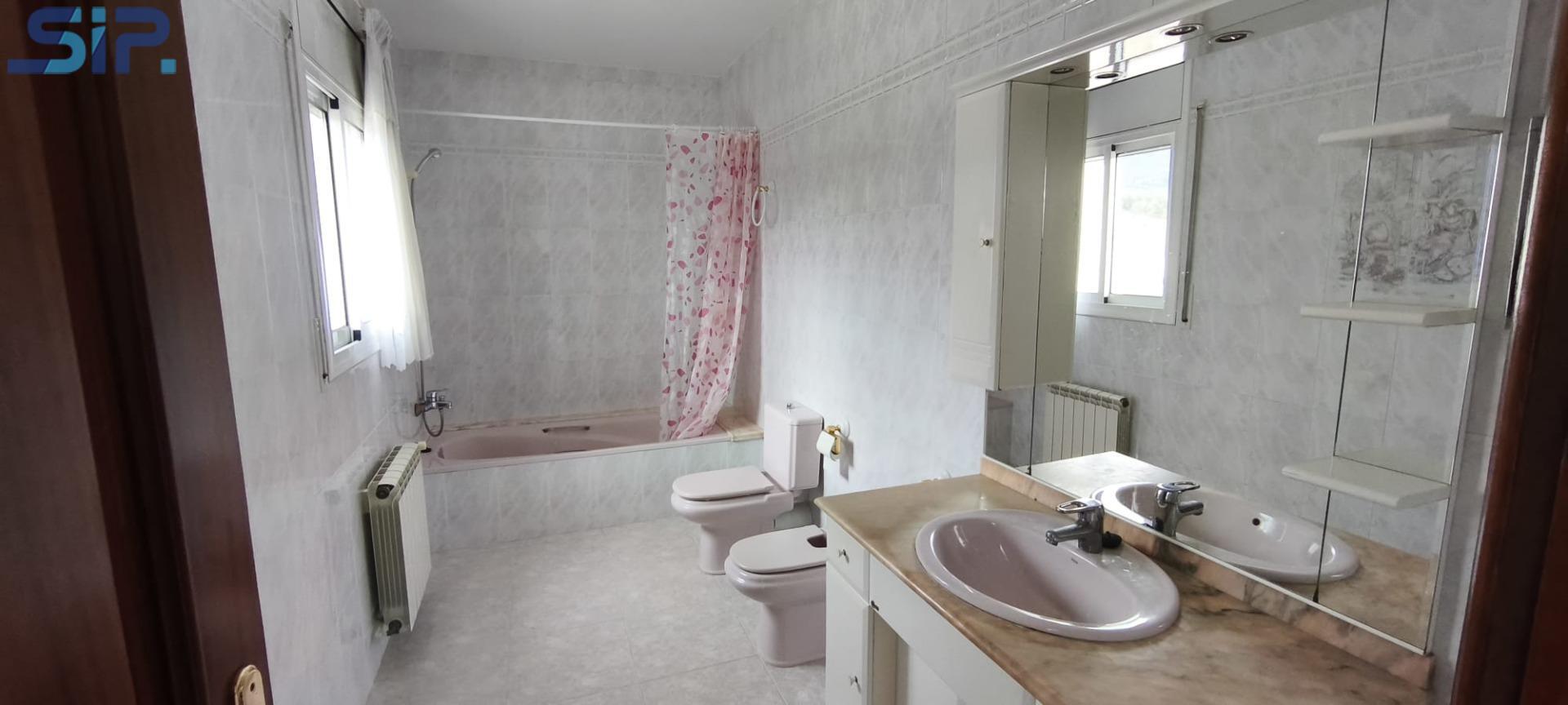 CASA A LLOGUER A GUARDIOLA DE FONT-RUBI