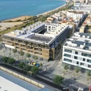 LOCAL EN EDIFICI D'OBRA NOVA AMB MOLTES POSSIBILITATS