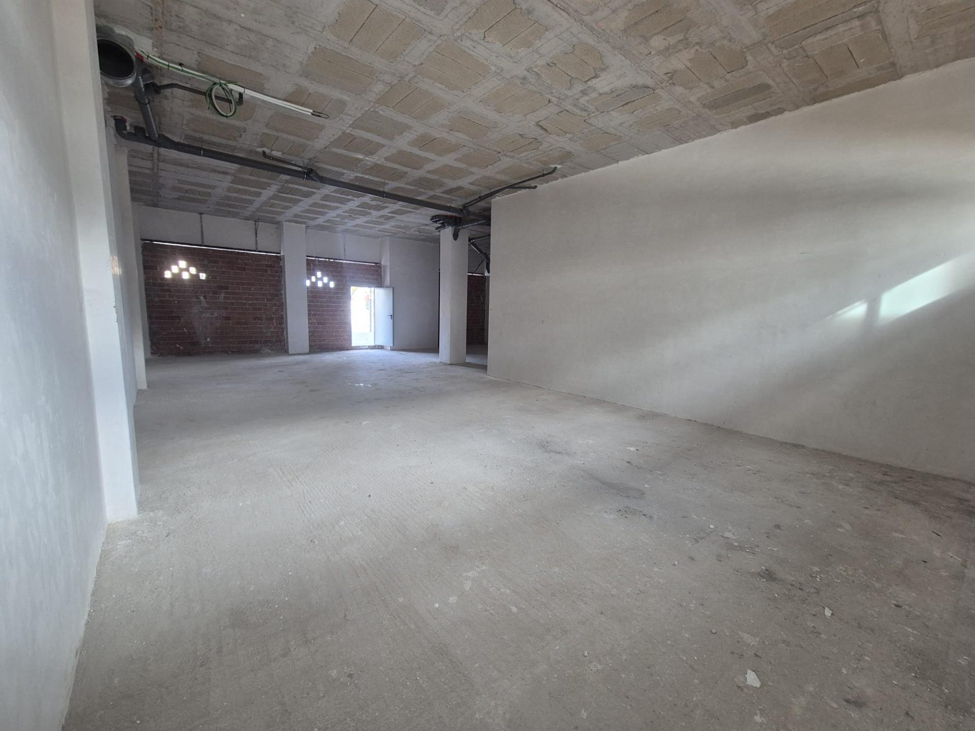 LOCAL EN EDIFICI D'OBRA NOVA AMB MOLTES POSSIBILITATS