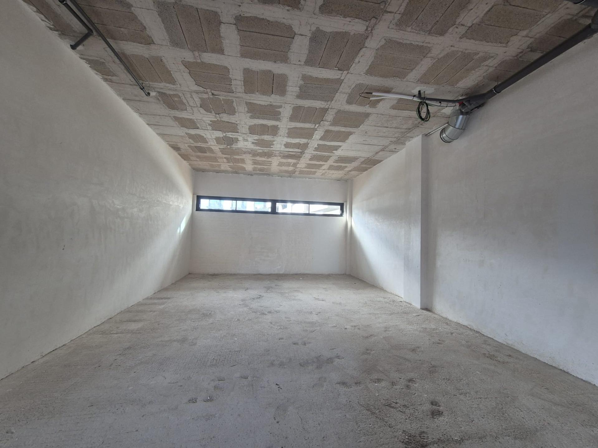 LOCAL EN EDIFICI D'OBRA NOVA AMB MOLTES POSSIBILITATS