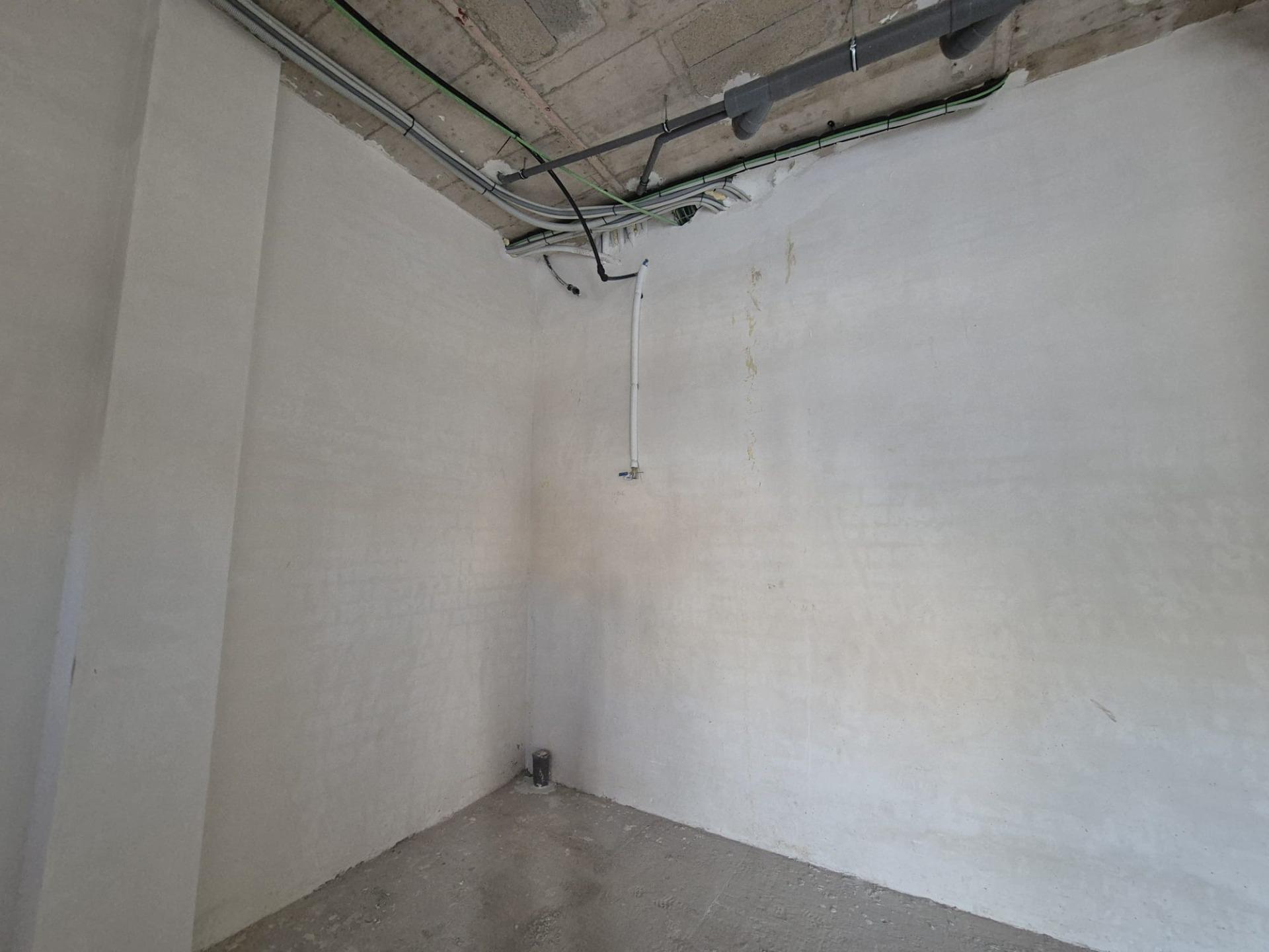 LOCAL EN EDIFICI D'OBRA NOVA AMB MOLTES POSSIBILITATS