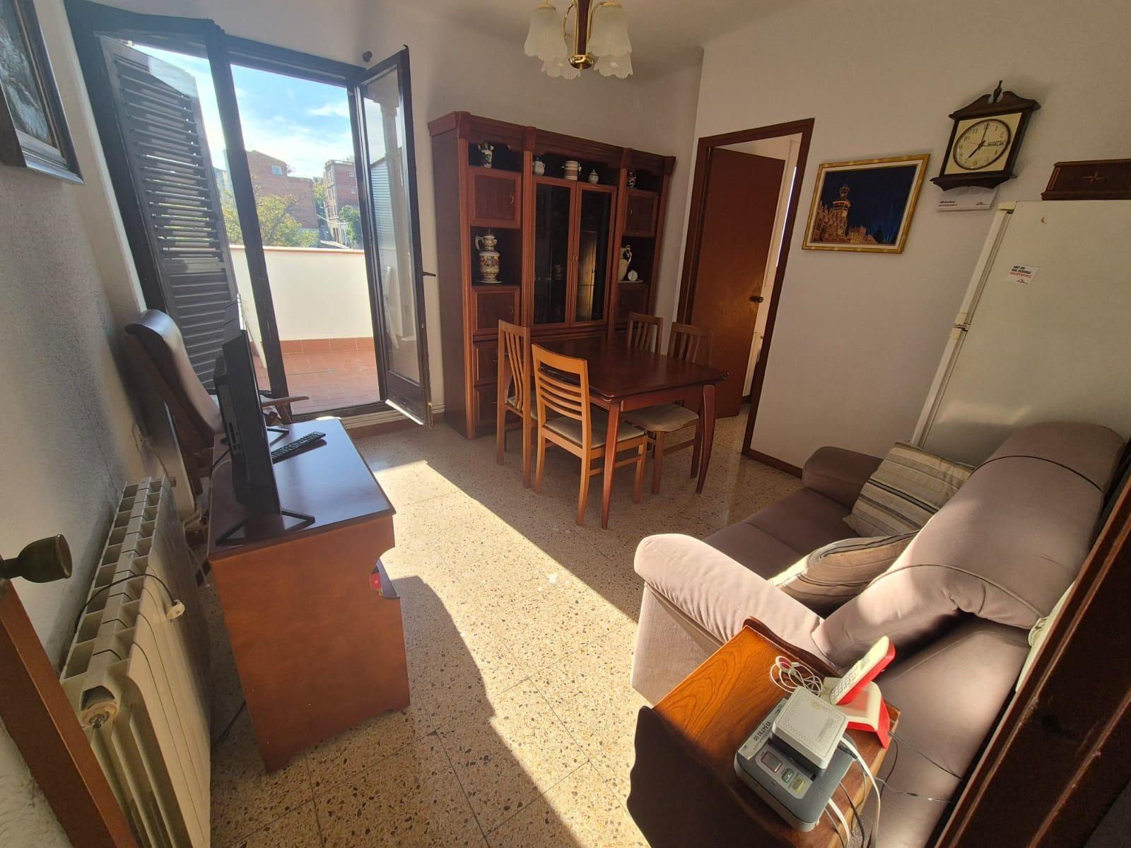 SOBREATICO EN VENTA CON 2 TERRAZAS EN ZONA FONT DE LA GUATLLA (BARCELONA)
