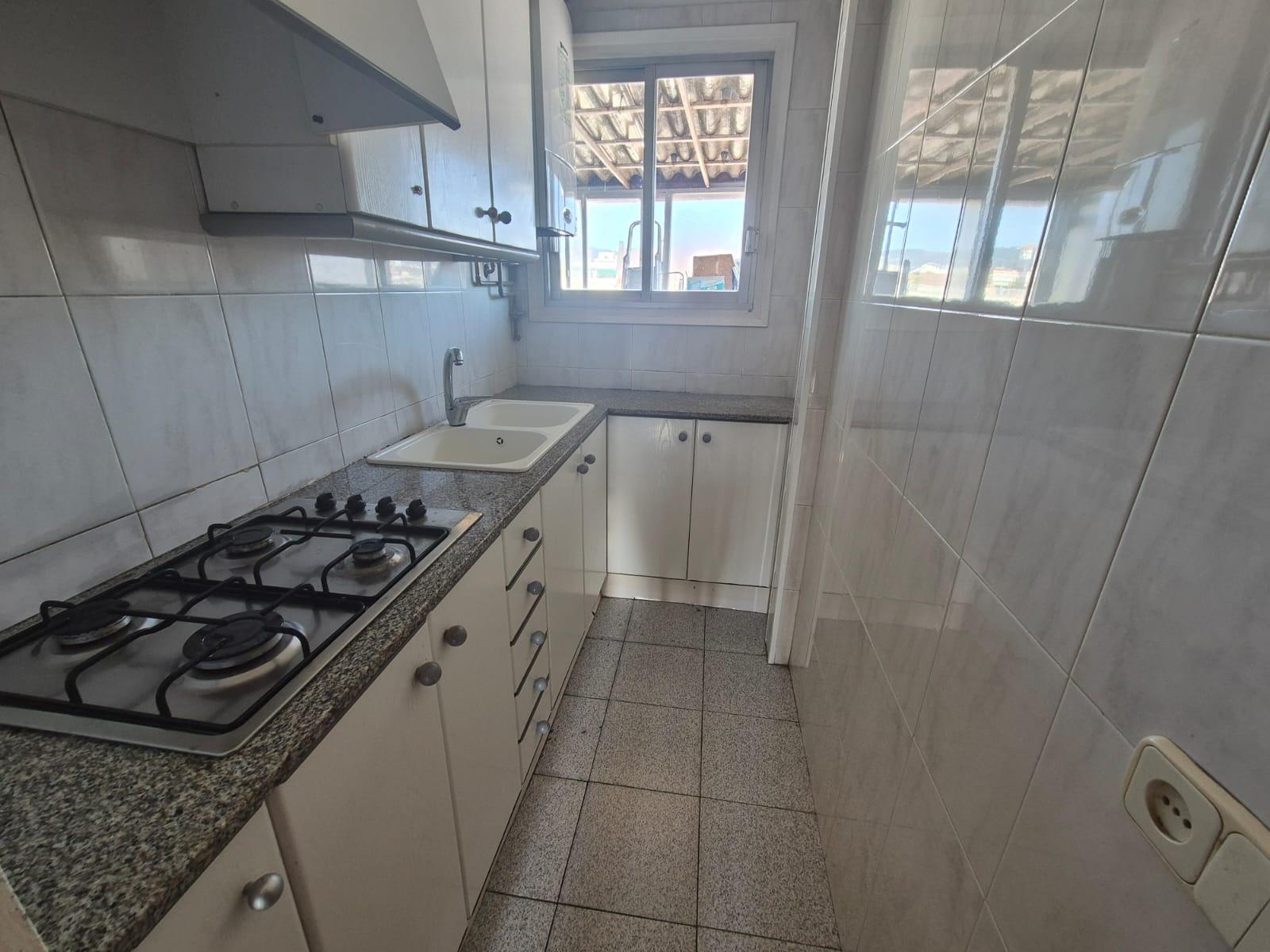 SOBREATICO EN VENTA CON 2 TERRAZAS EN ZONA FONT DE LA GUATLLA (BARCELONA)