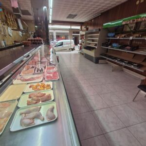 Alquiler local actualmente en uso de carnicería (Sin traspaso)