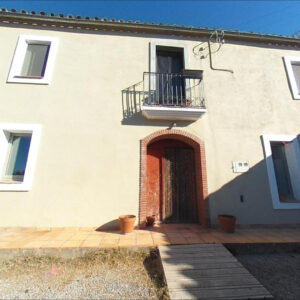 CASA (TIPUS MASIA) AMB ENCANT AL COSTAT DE LES VINYES PER REFORMAR A FONT-RUBI