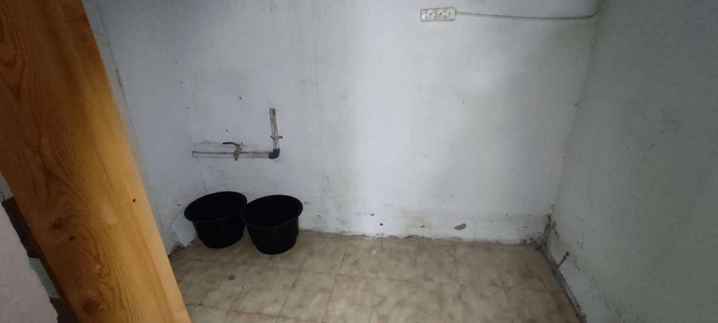 LOCAL COMERCIAL EN VENDA A VILAFRANCA