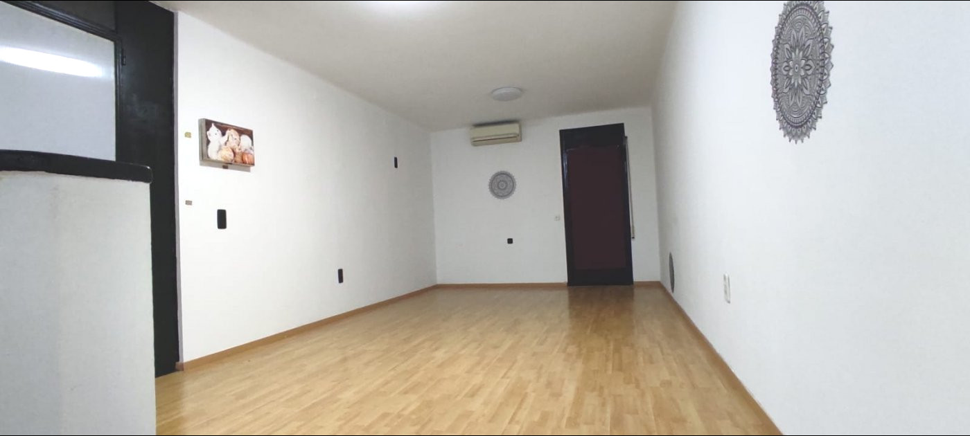 LOCAL COMERCIAL EN VENDA A VILAFRANCA