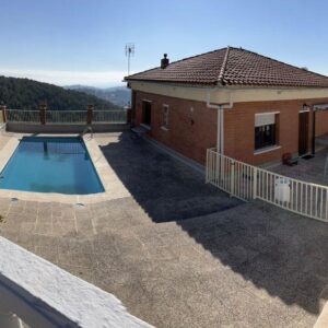 Casa unifamiliar de 7 habitacions, piscina i vistes espectaculars.