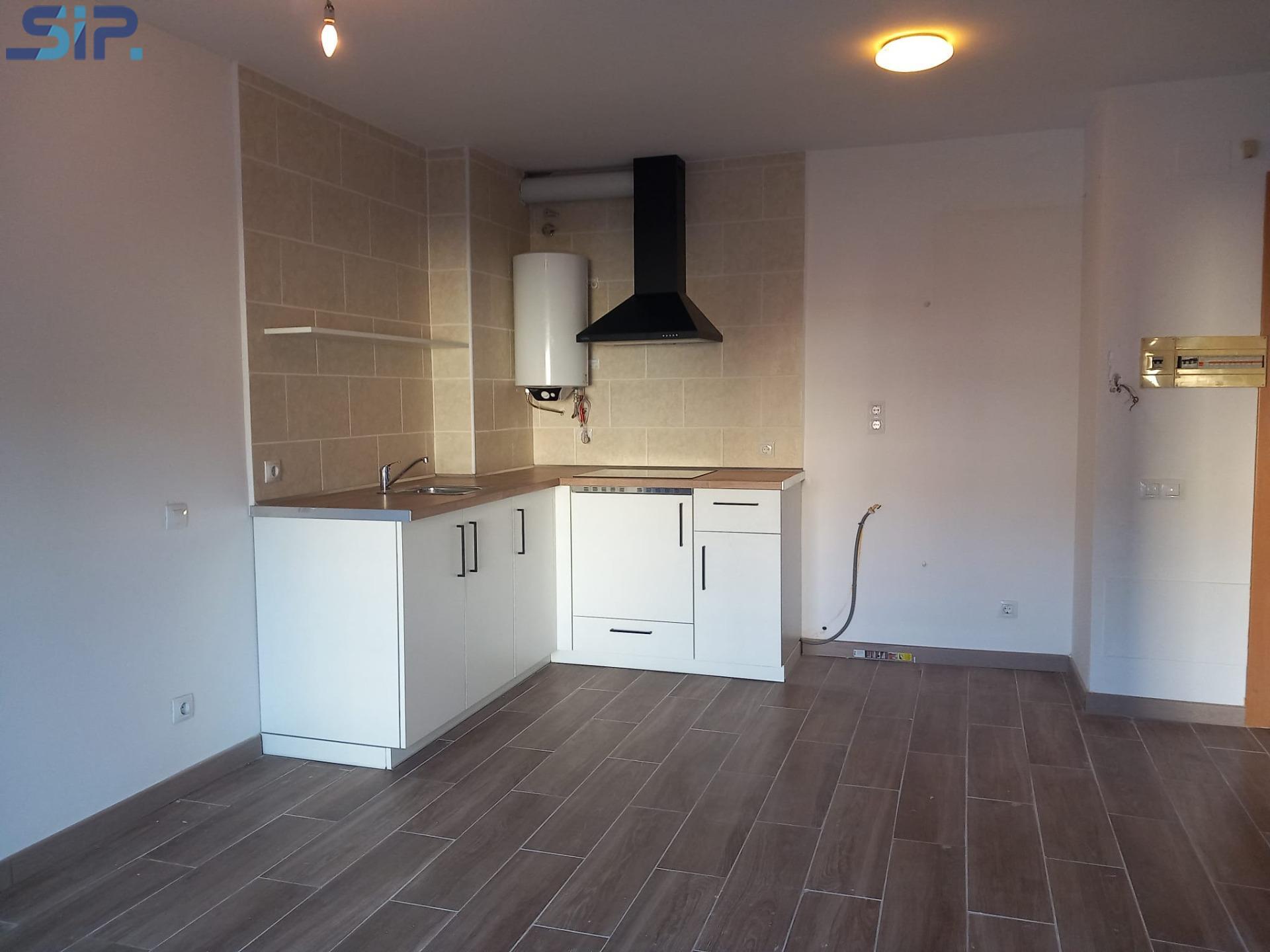 Lloguer estudi reformat a Pontons. SOL·LICITUD INFORMACIÓ I VISITES NOMÉS ONLINE Ref. 10316