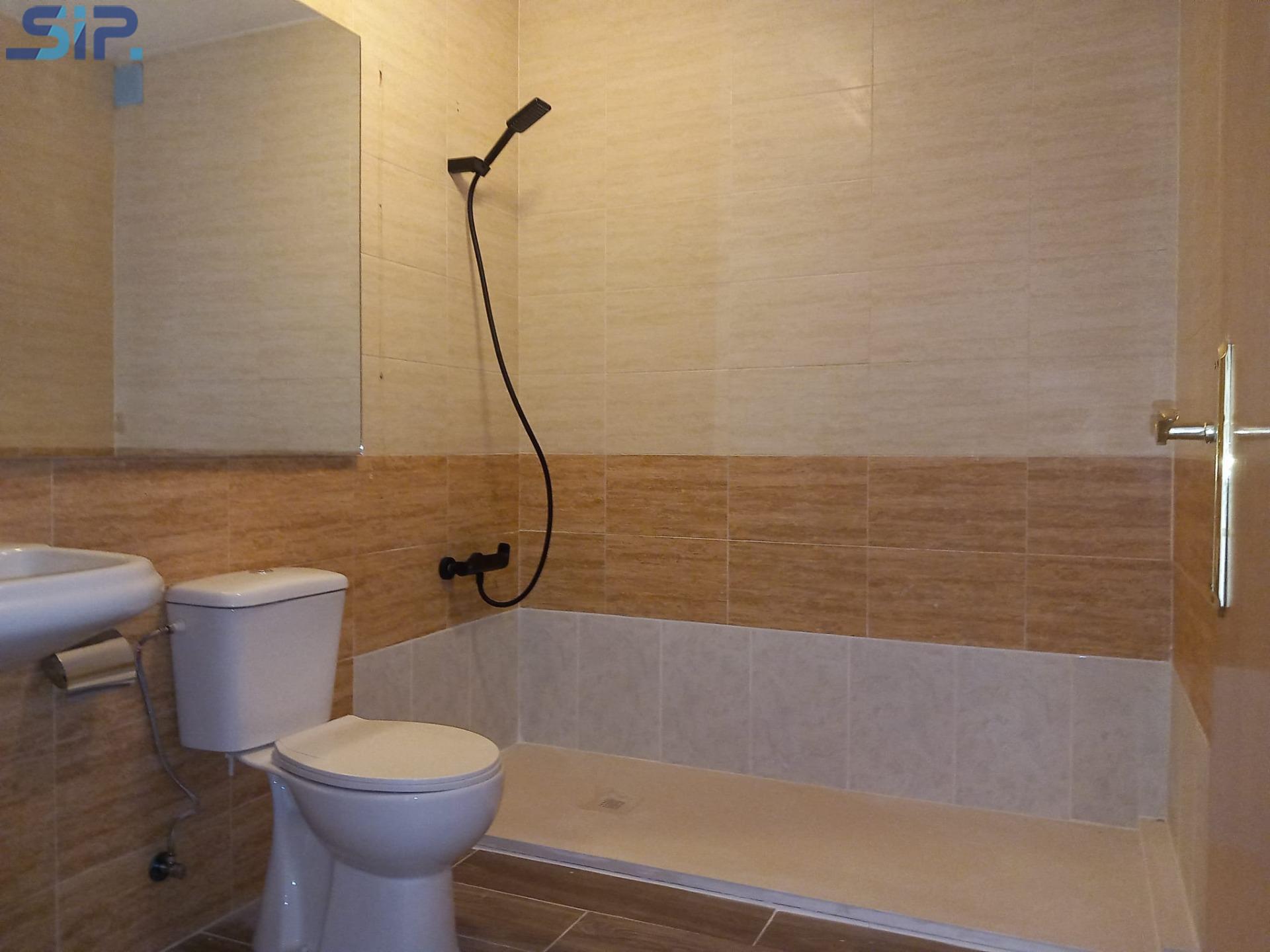 Lloguer estudi reformat a Pontons. SOL·LICITUD INFORMACIÓ I VISITES NOMÉS ONLINE Ref. 10316