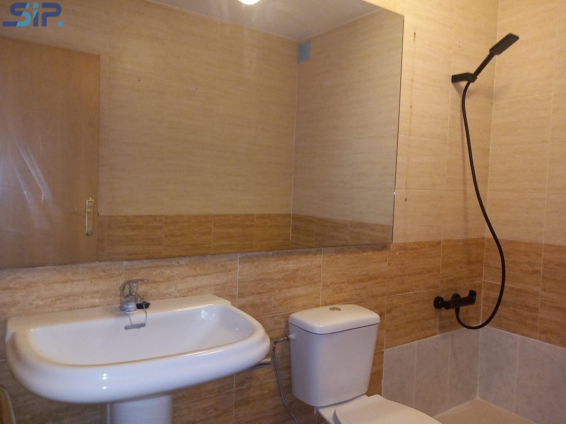 Lloguer estudi reformat a Pontons. SOL·LICITUD INFORMACIÓ I VISITES NOMÉS ONLINE Ref. 10316