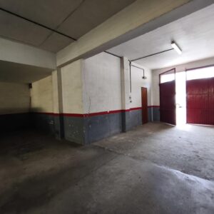 VENTA PARQUING EN ZONA LES CLOTES