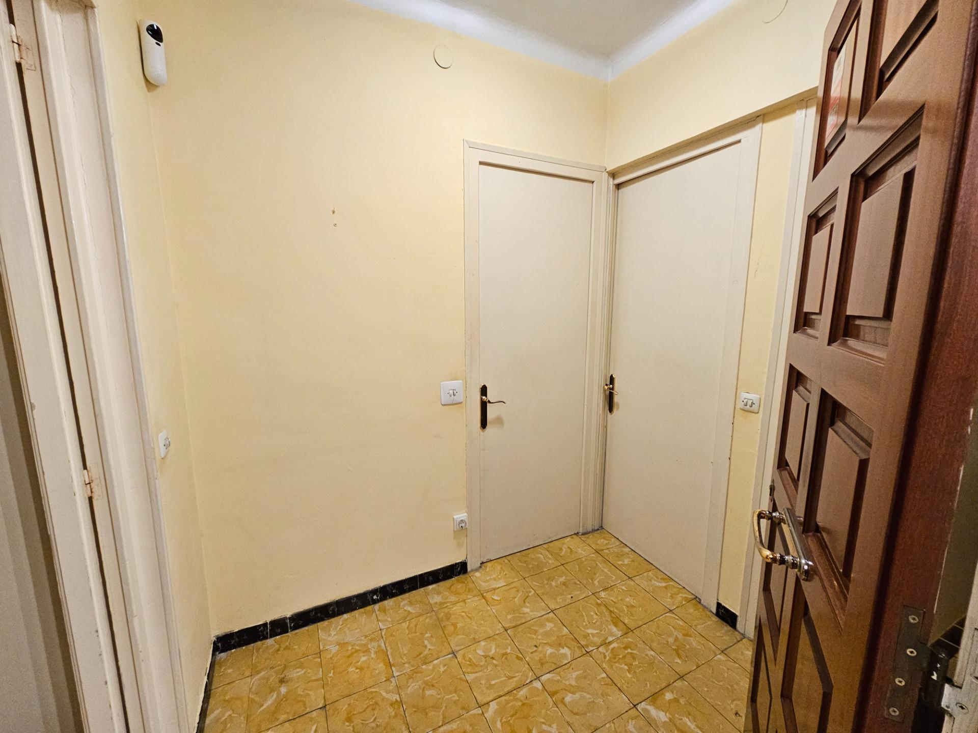 Casa de dos plantas con garaje amplio en Vilafranca del Penedès