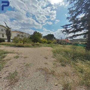 Parcela amb construcció en venda ubicada a Les Cabanyes