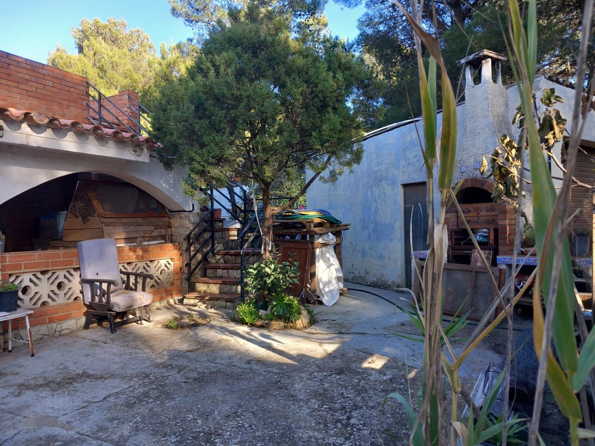 Casa en parcela llana de 1864m²