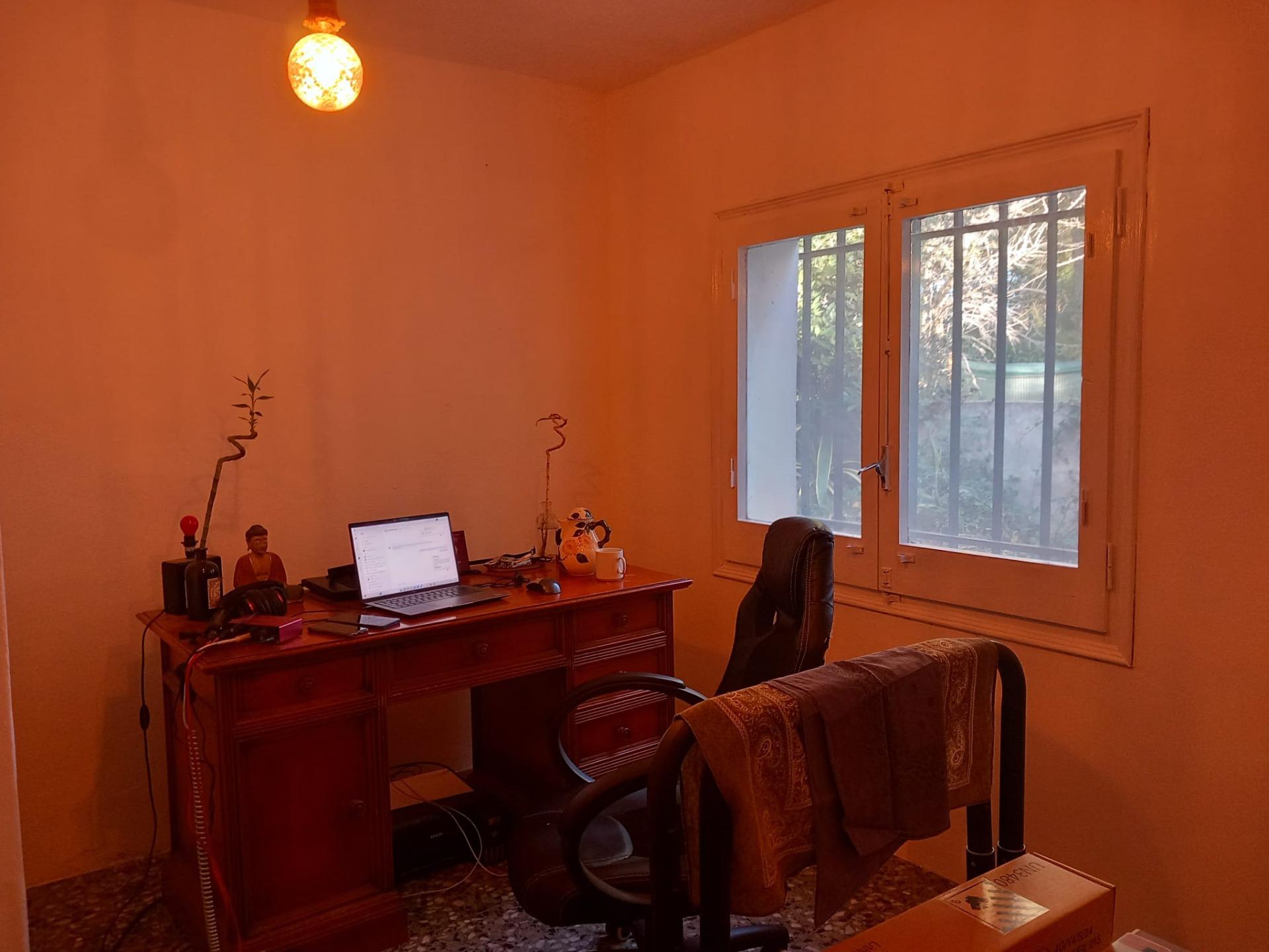 Casa en parcela llana de 1864m²