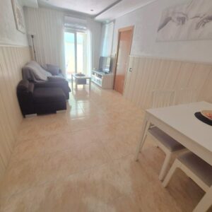 Acogedor piso semi-reformado en Pubilla Casas Hospitalet de Llobregat