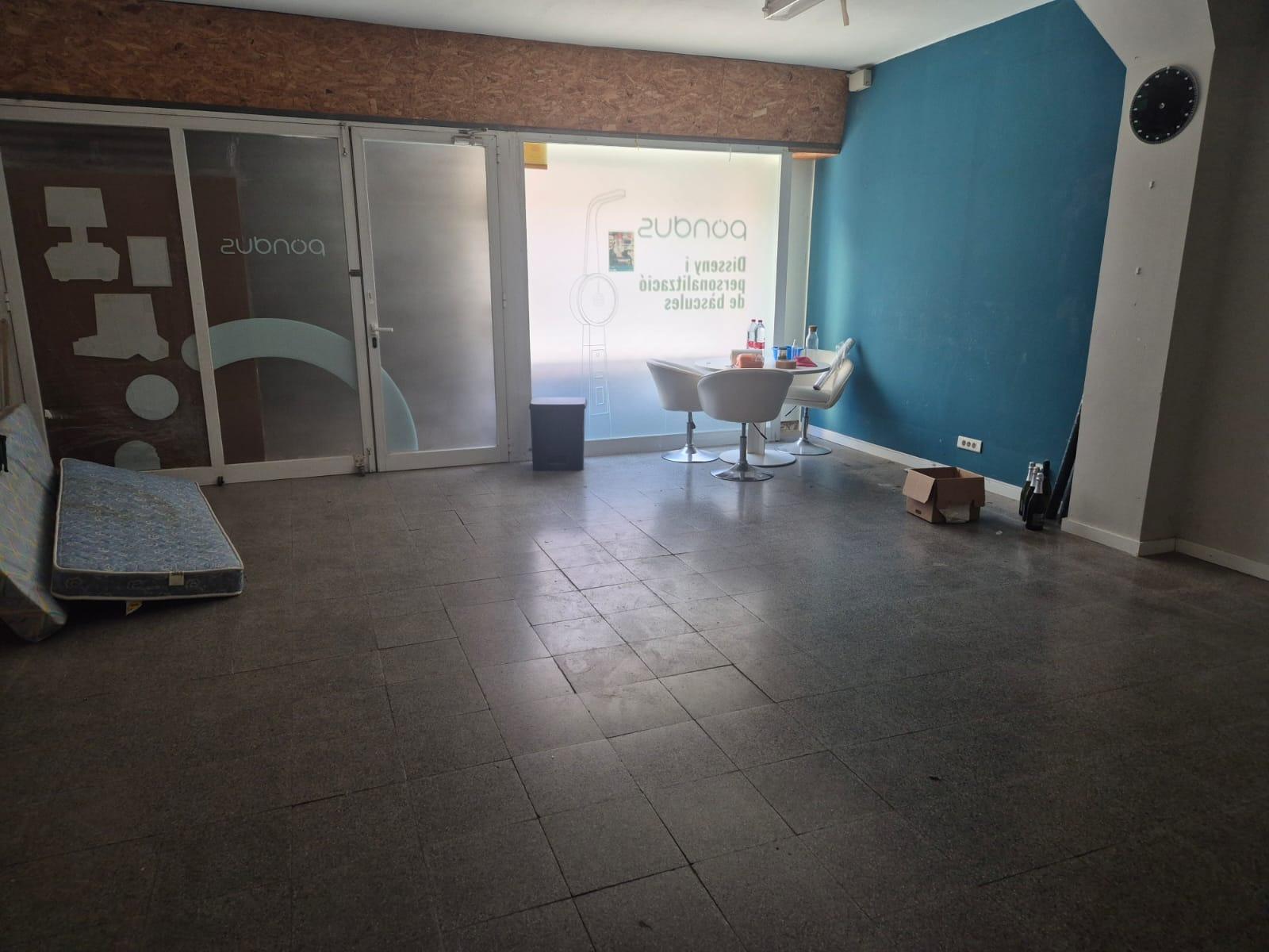 LOCAL EXCLUSIVO EN VENTA EN EL BARRIO DE SANT ANDREU DE PALOMAR (BARCELONA)