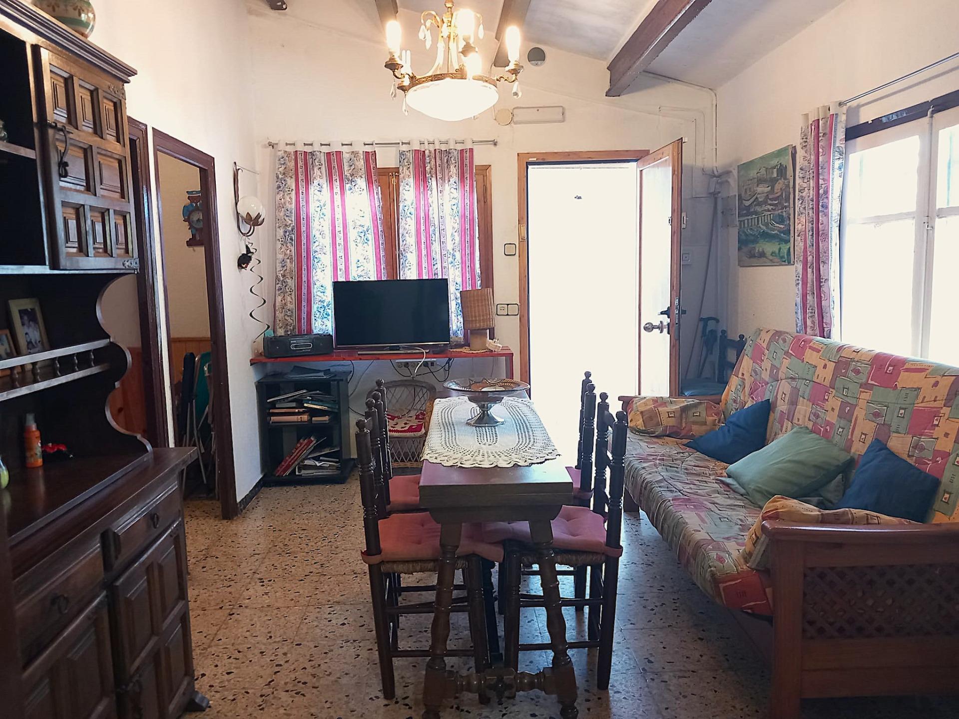 Casa 4 vents a parcel·la plana de 3.200m²