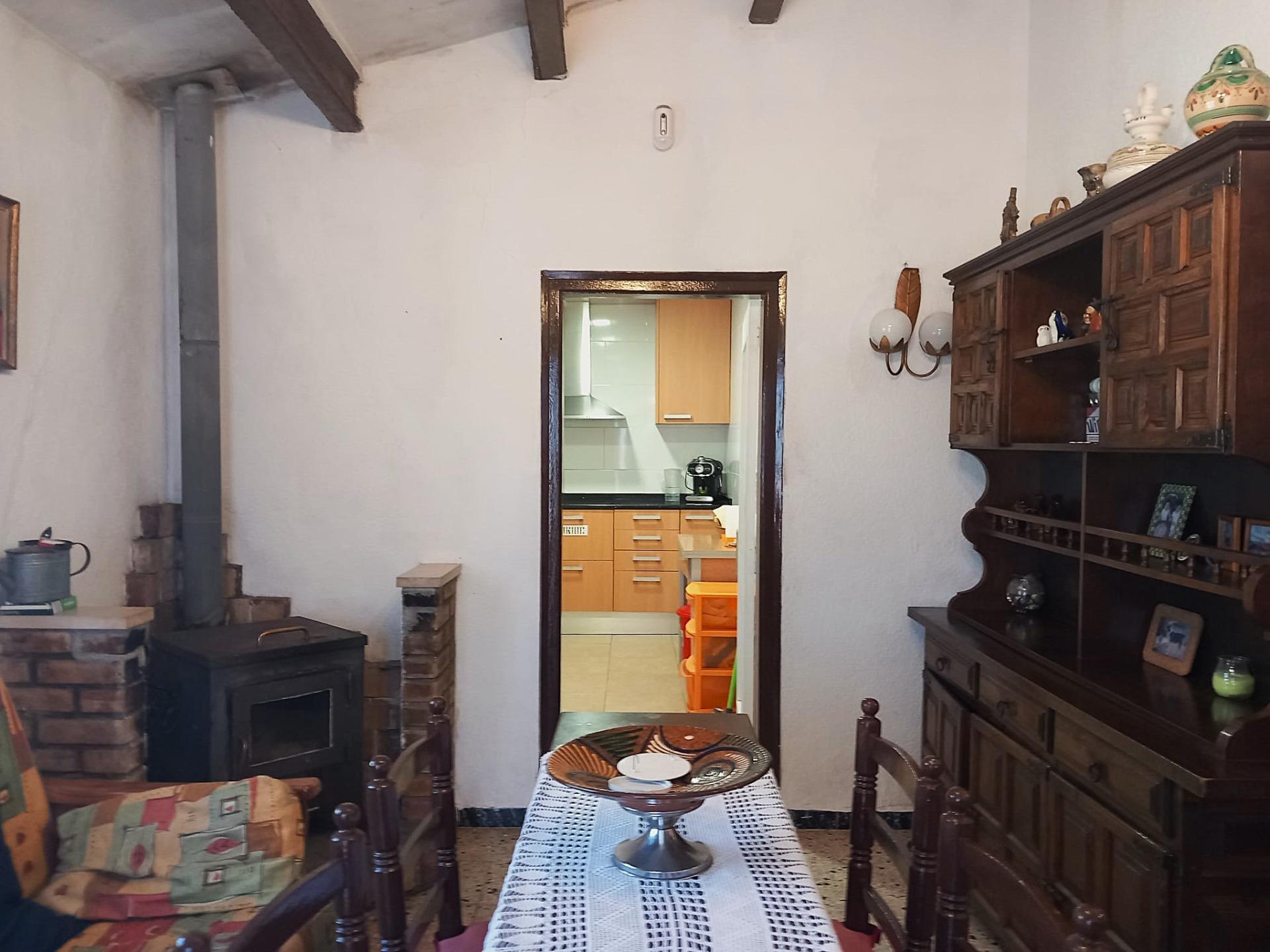 Casa 4 vents a parcel·la plana de 3.200m²